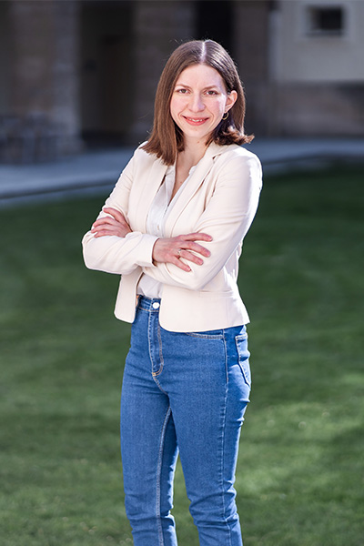 Dr. Elisabeth Höftberger Uni Salzburg