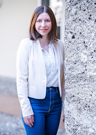 Dr. Elisabeth Höftberger Universität Salzburg